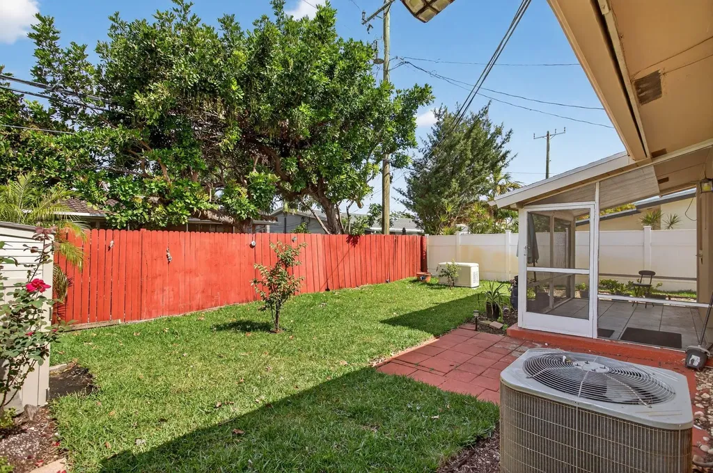 1701 NE 55th Street Fort Lauderdale FL 33334