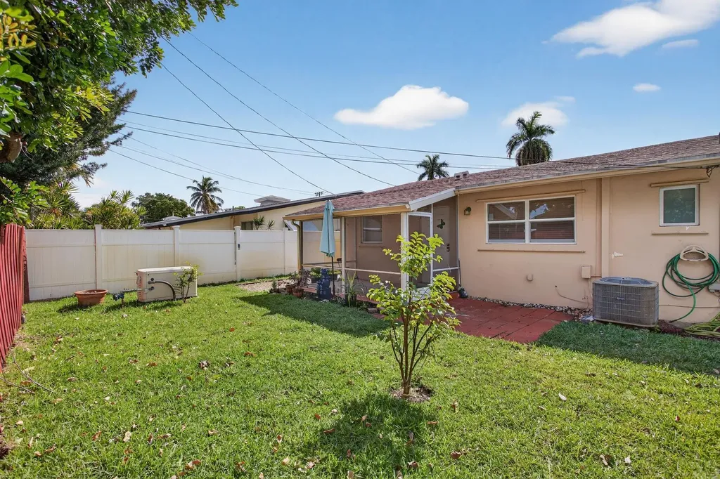 1701 NE 55th Street Fort Lauderdale FL 33334