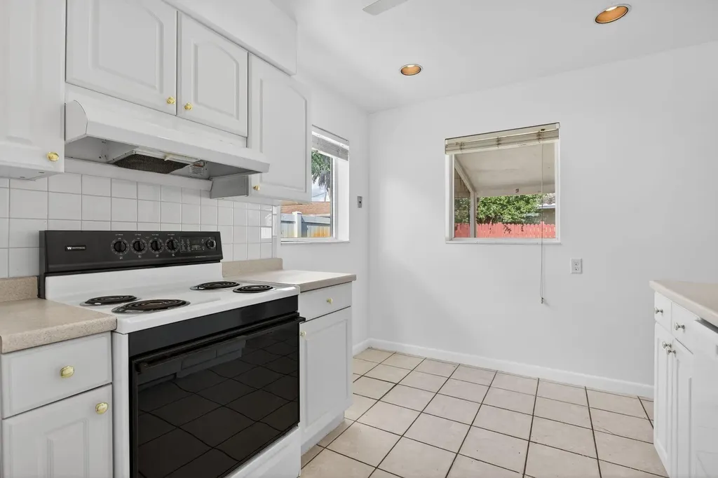 1701 NE 55th Street Fort Lauderdale FL 33334