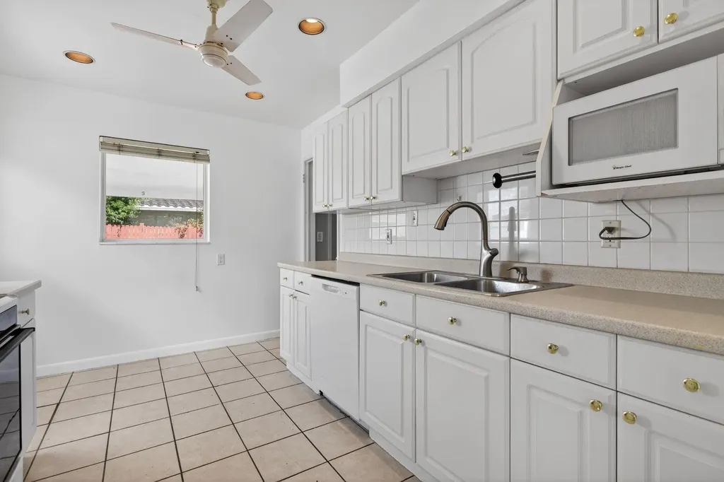 1701 NE 55th Street Fort Lauderdale FL 33334