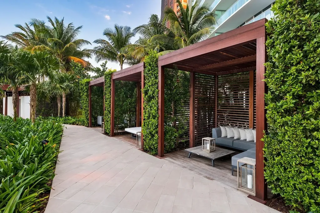 2200 N Ocean Boulevard Fort Lauderdale FL 33305