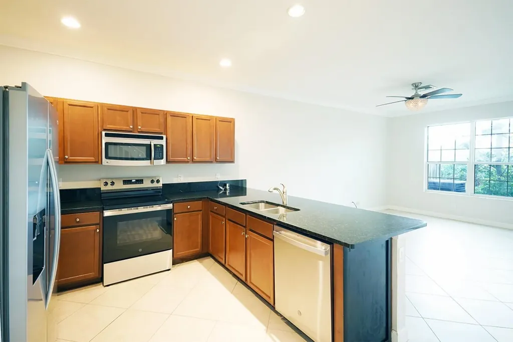 5045 Ellery Terrace West Palm Beach FL 33417
