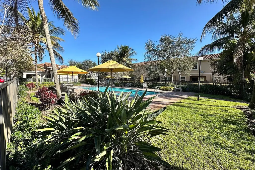 5045 Ellery Terrace West Palm Beach FL 33417