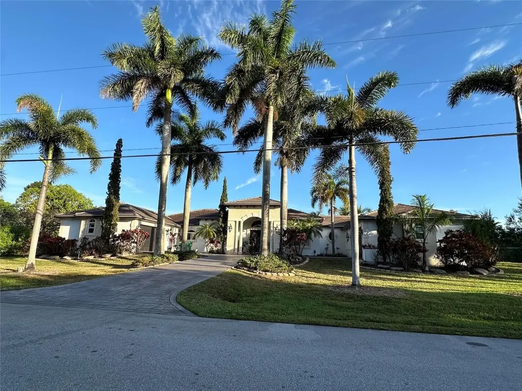 Plantation FL, 11401 NW 20th Court