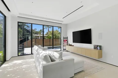 2103 Bayview Drive Fort Lauderdale FL 33305