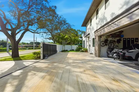 2103 Bayview Drive Fort Lauderdale FL 33305