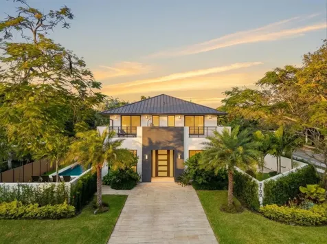 2103 Bayview Drive Fort Lauderdale FL 33305