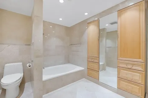 1800 S Ocean Boulevard Lauderdale By The Sea FL 33062