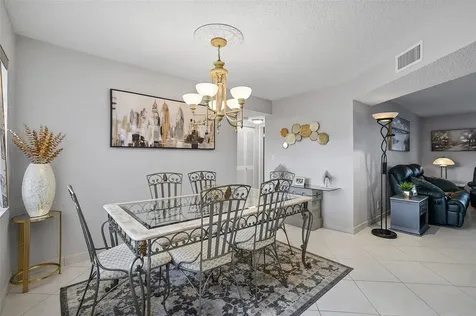 3990 NW 42nd Avenue Lauderdale Lakes FL 33319