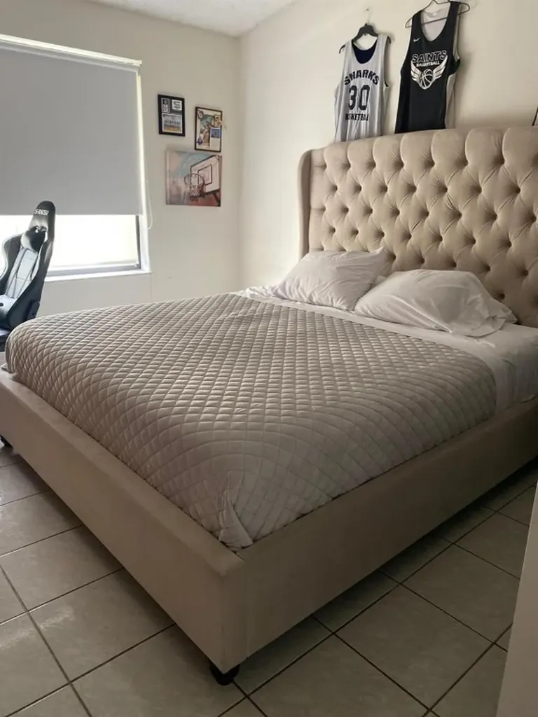 2645 NE 164th Street North Miami Beach FL 33160