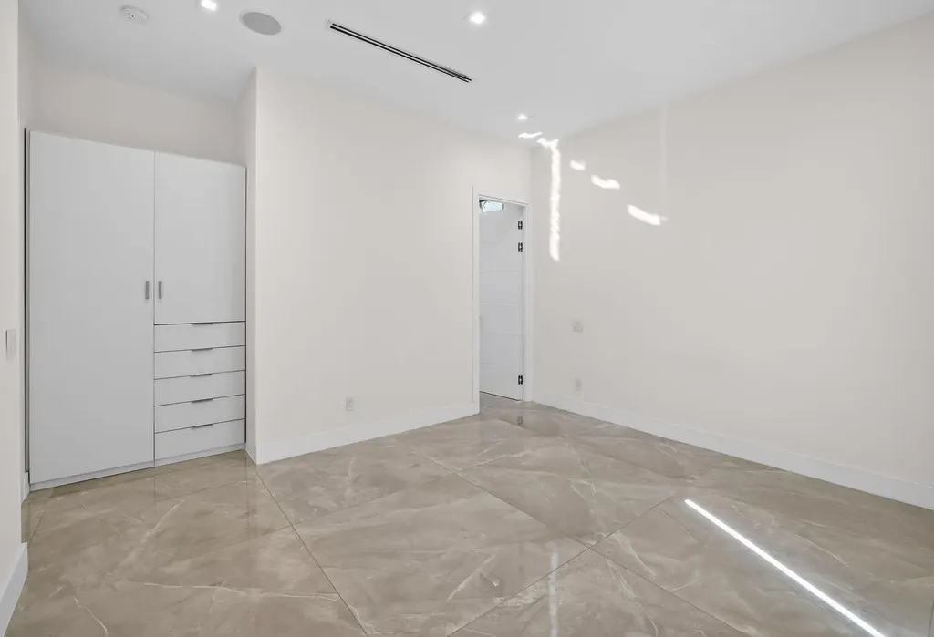 1225 NE 4th Street Fort Lauderdale FL 33301