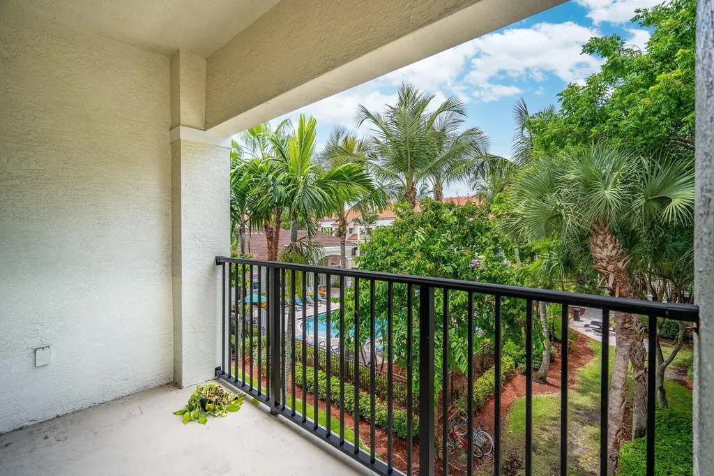 5840 W Sample Road Coral Springs FL 33067