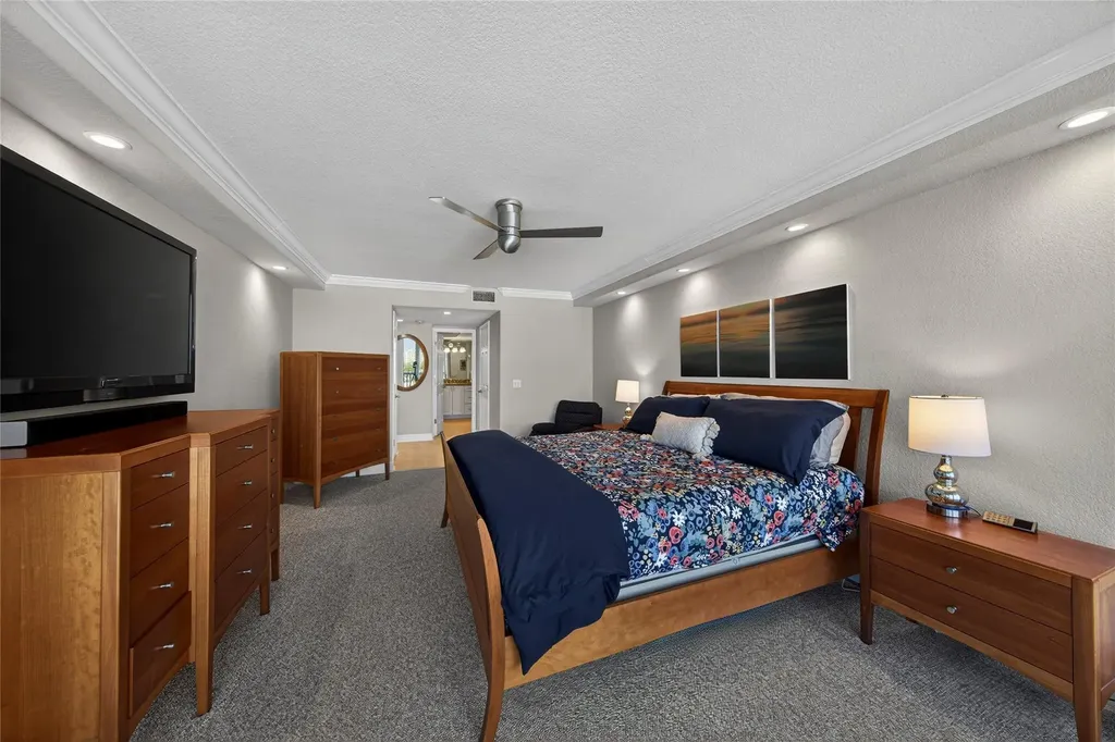 2200 S Ocean Lane Fort Lauderdale FL 33316