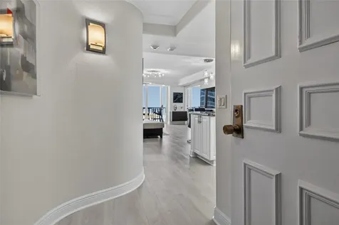 2200 S Ocean Lane Fort Lauderdale FL 33316