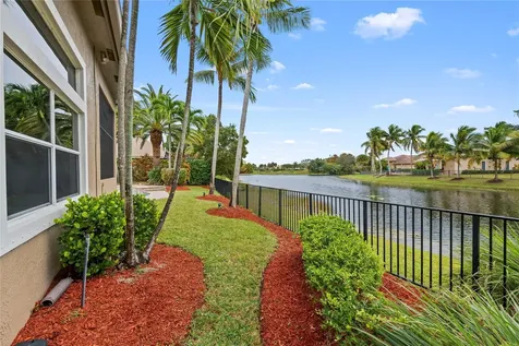 7276 NW 127th Way Parkland FL 33076