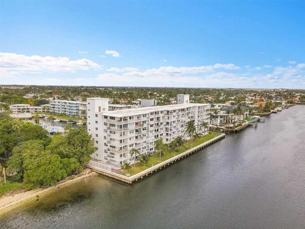 1536 SE 15th Court Deerfield Beach FL 33441