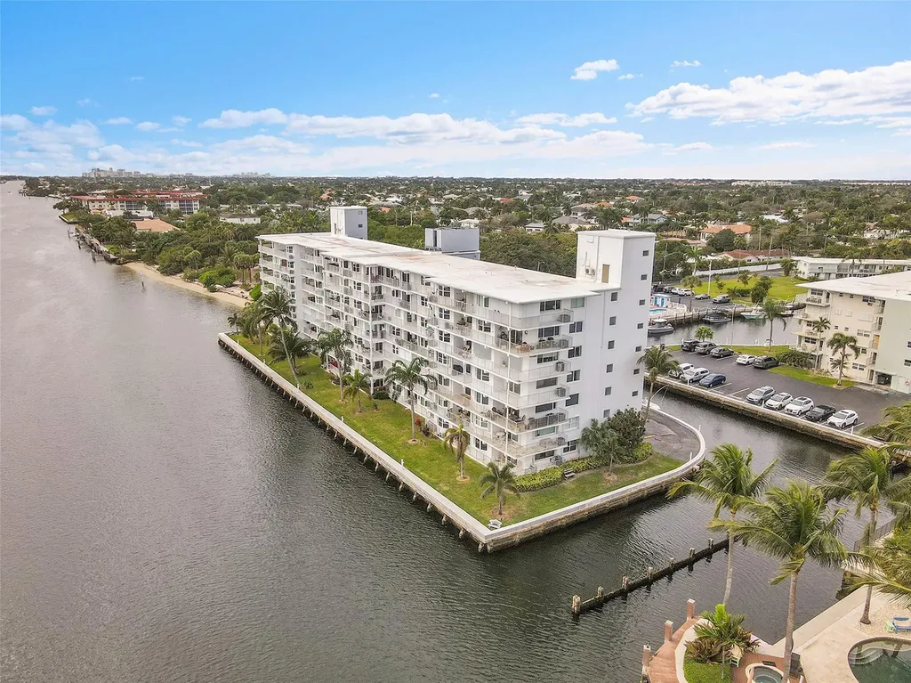 1536 SE 15th Court Deerfield Beach FL 33441