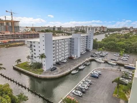 1536 SE 15th Court Deerfield Beach FL 33441