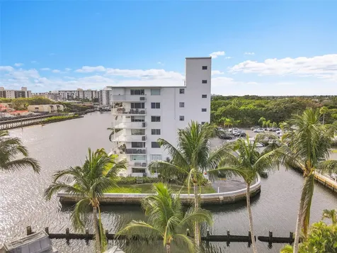 1536 SE 15th Court Deerfield Beach FL 33441