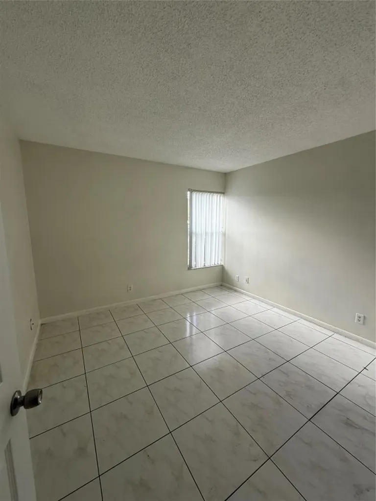 10201 NW 35th Street Coral Springs FL 33065