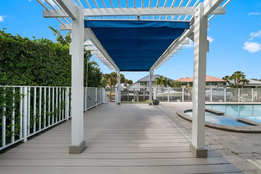 3741 NE 31st Avenue Lighthouse Point FL 33064