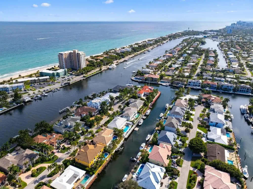 3741 NE 31st Avenue Lighthouse Point FL 33064