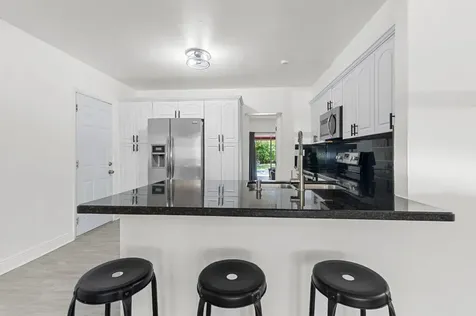 6375 SW 29th Street Miami FL 33155