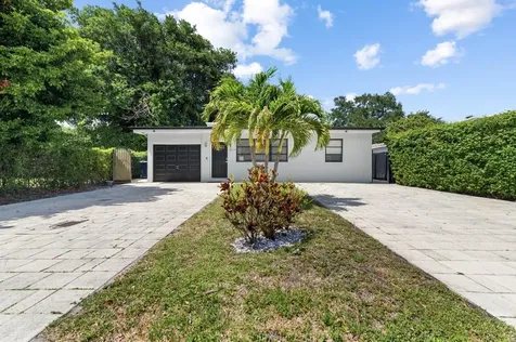 6375 SW 29th Street Miami FL 33155