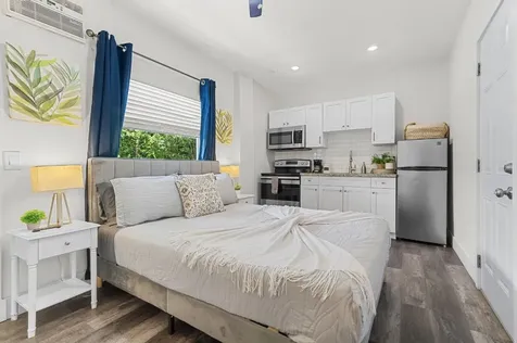 6375 SW 29th Street Miami FL 33155