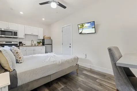 6375 SW 29th Street Miami FL 33155