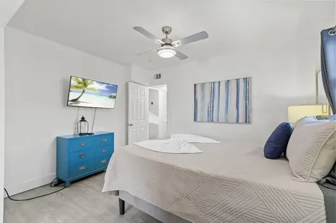 6375 SW 29th Street Miami FL 33155