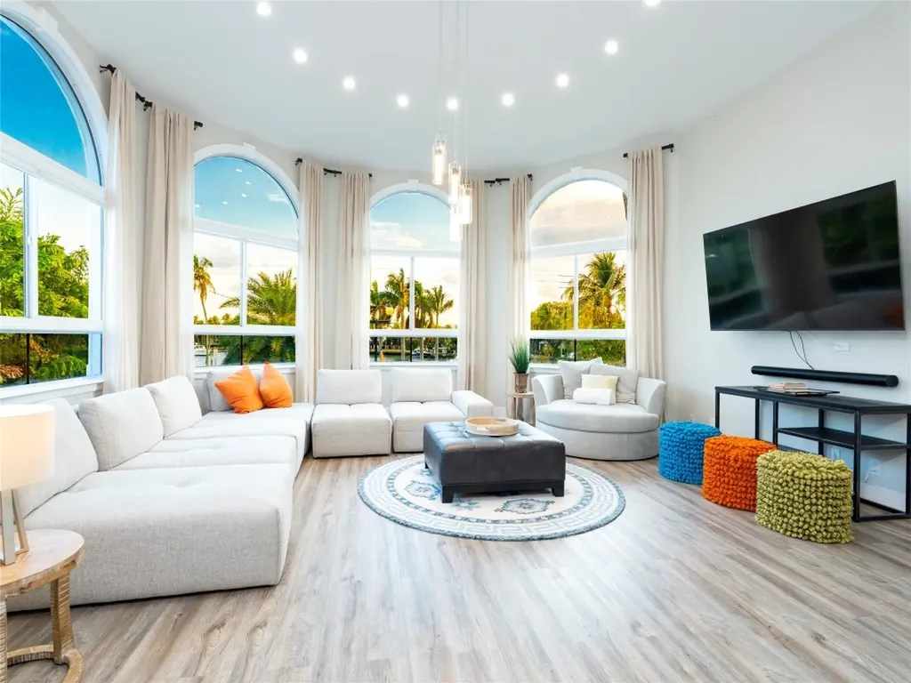 2615 E Las Olas Boulevard Fort Lauderdale FL 33301