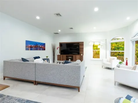 2615 E Las Olas Boulevard Fort Lauderdale FL 33301
