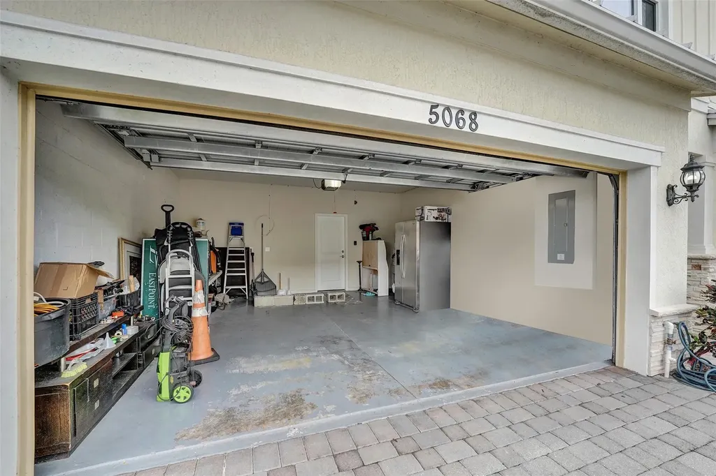 5068 Greenway Drive Hollywood FL 33021