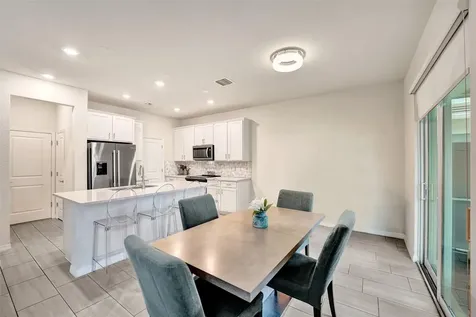 5068 Greenway Drive Hollywood FL 33021