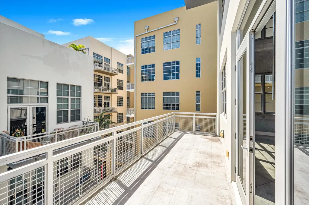 445 N Andrews Avenue Fort Lauderdale FL 33301