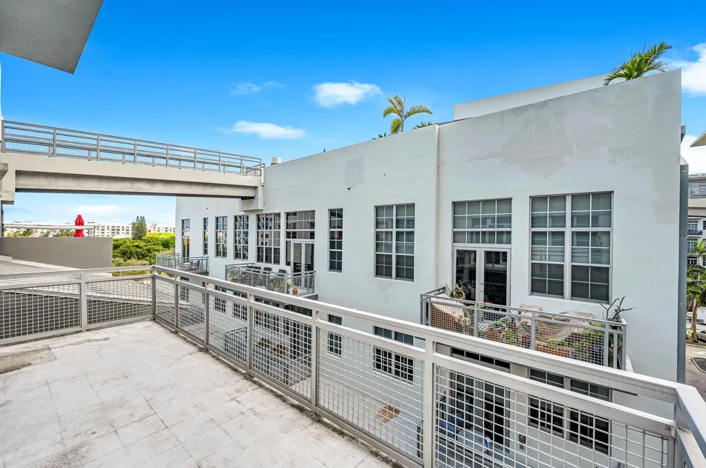 445 N Andrews Avenue Fort Lauderdale FL 33301