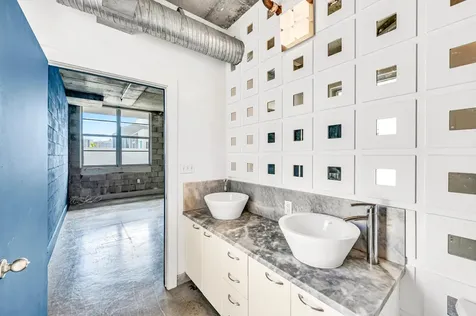 445 N Andrews Avenue Fort Lauderdale FL 33301
