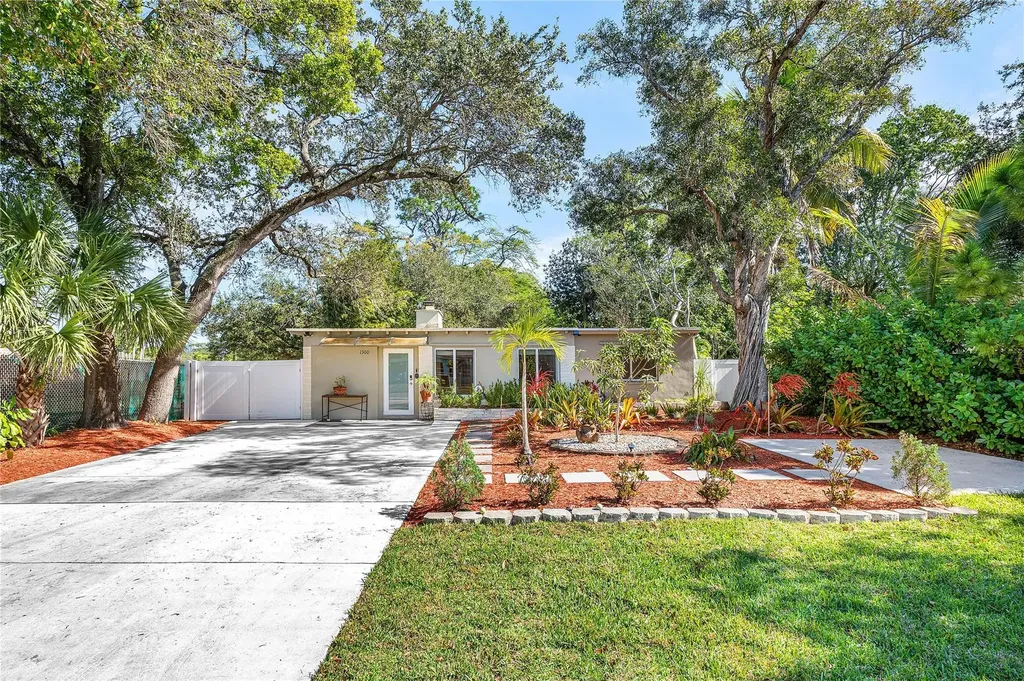 1300 SW 19th Avenue Fort Lauderdale FL 33312