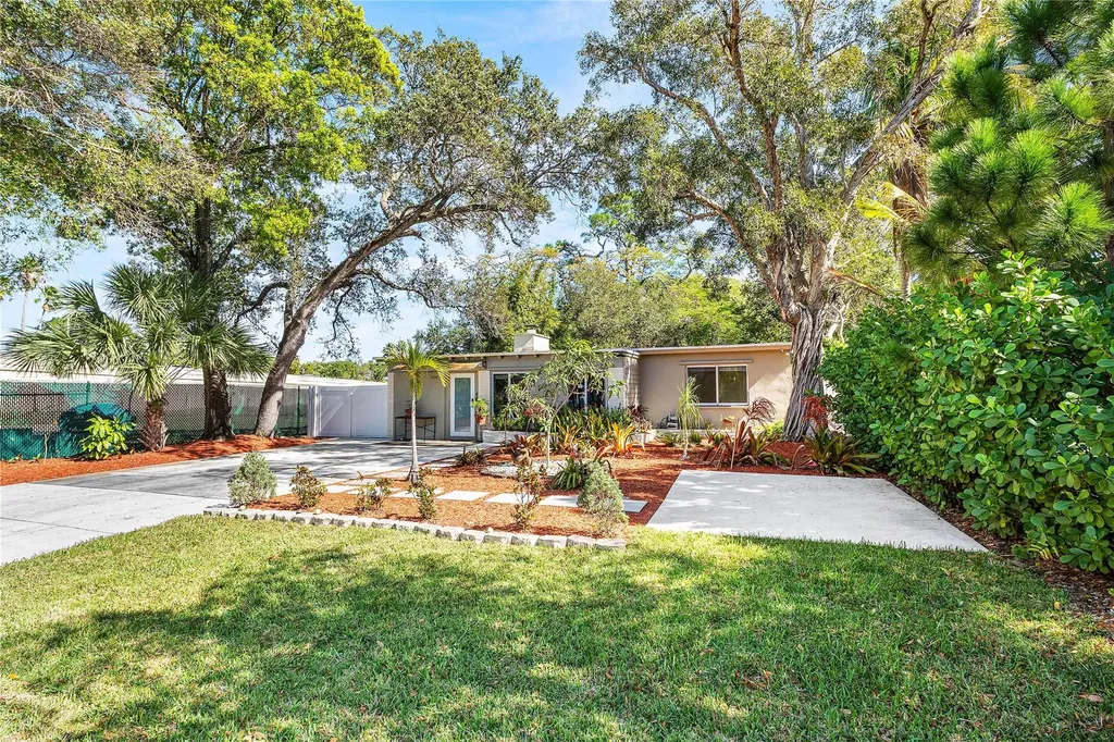 1300 SW 19th Avenue Fort Lauderdale FL 33312