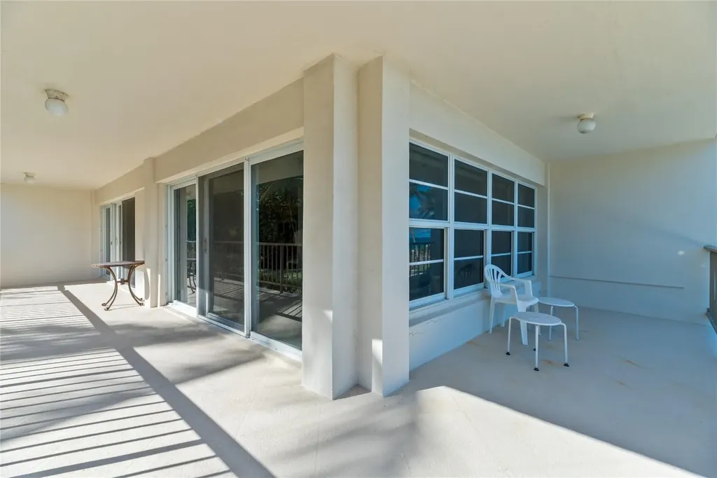 1021 Hillsboro Mile Hillsboro Beach FL 33062