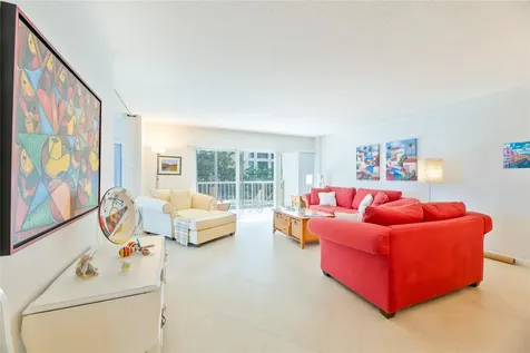 1021 Hillsboro Mile Hillsboro Beach FL 33062