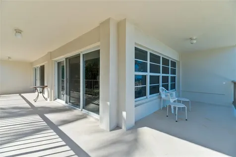 1021 Hillsboro Mile Hillsboro Beach FL 33062