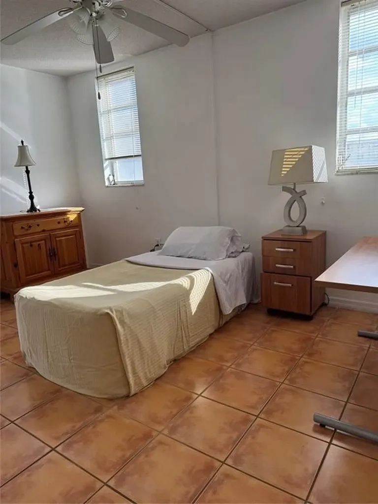 2859 Leonard Drive Aventura FL 33160