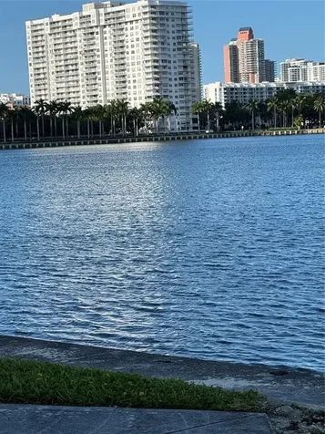 2859 Leonard Drive Aventura FL 33160