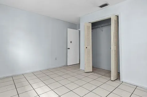 2826-2828 SW 32nd Court Miami FL 33133