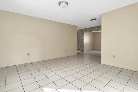 2826-2828 SW 32nd Court Miami FL 33133