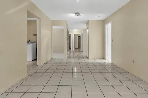 2826-2828 SW 32nd Court Miami FL 33133