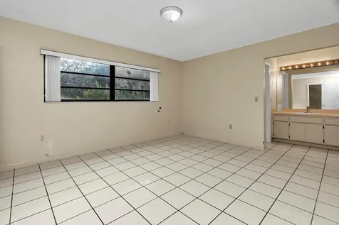 2826-2828 SW 32nd Court Miami FL 33133