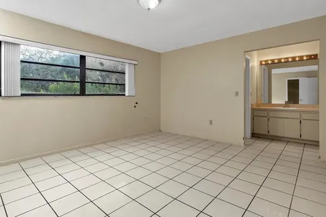 2826-2828 SW 32nd Court Miami FL 33133